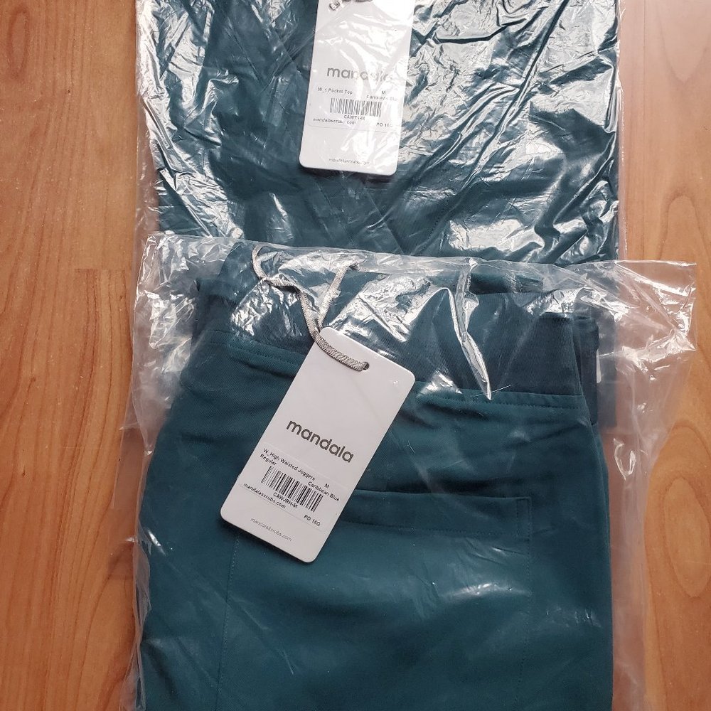 Mandala Caribbean Blue Scrub Set